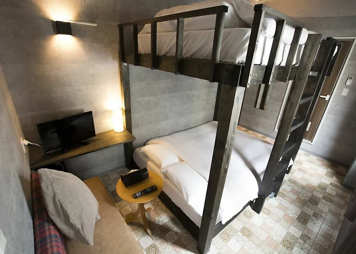 E-Hostel Shinsaibashi