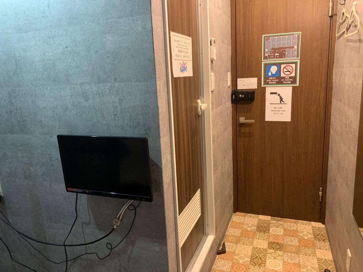 E-hostel Shinsaibashi Hostel *