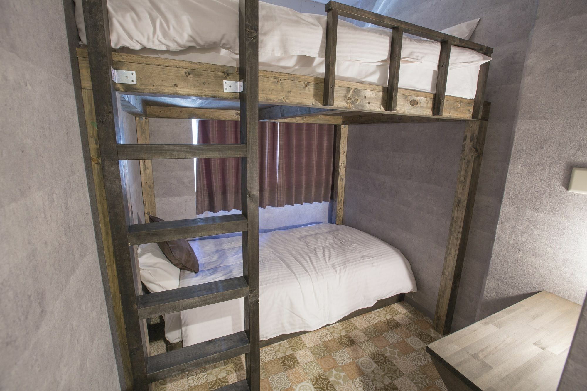 E-hostel Shinsaibashi Auberge de jeunesse