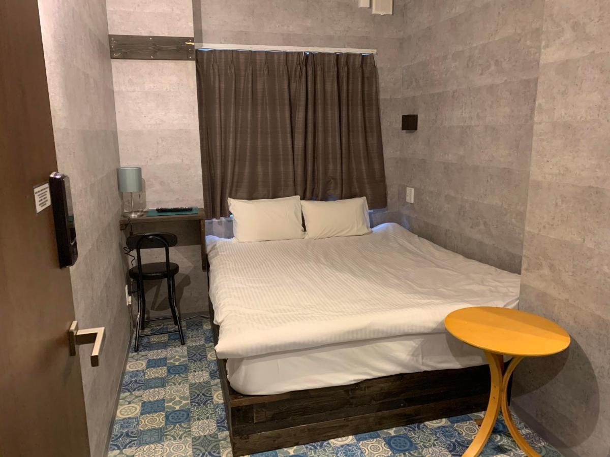 E-hostel Shinsaibashi *